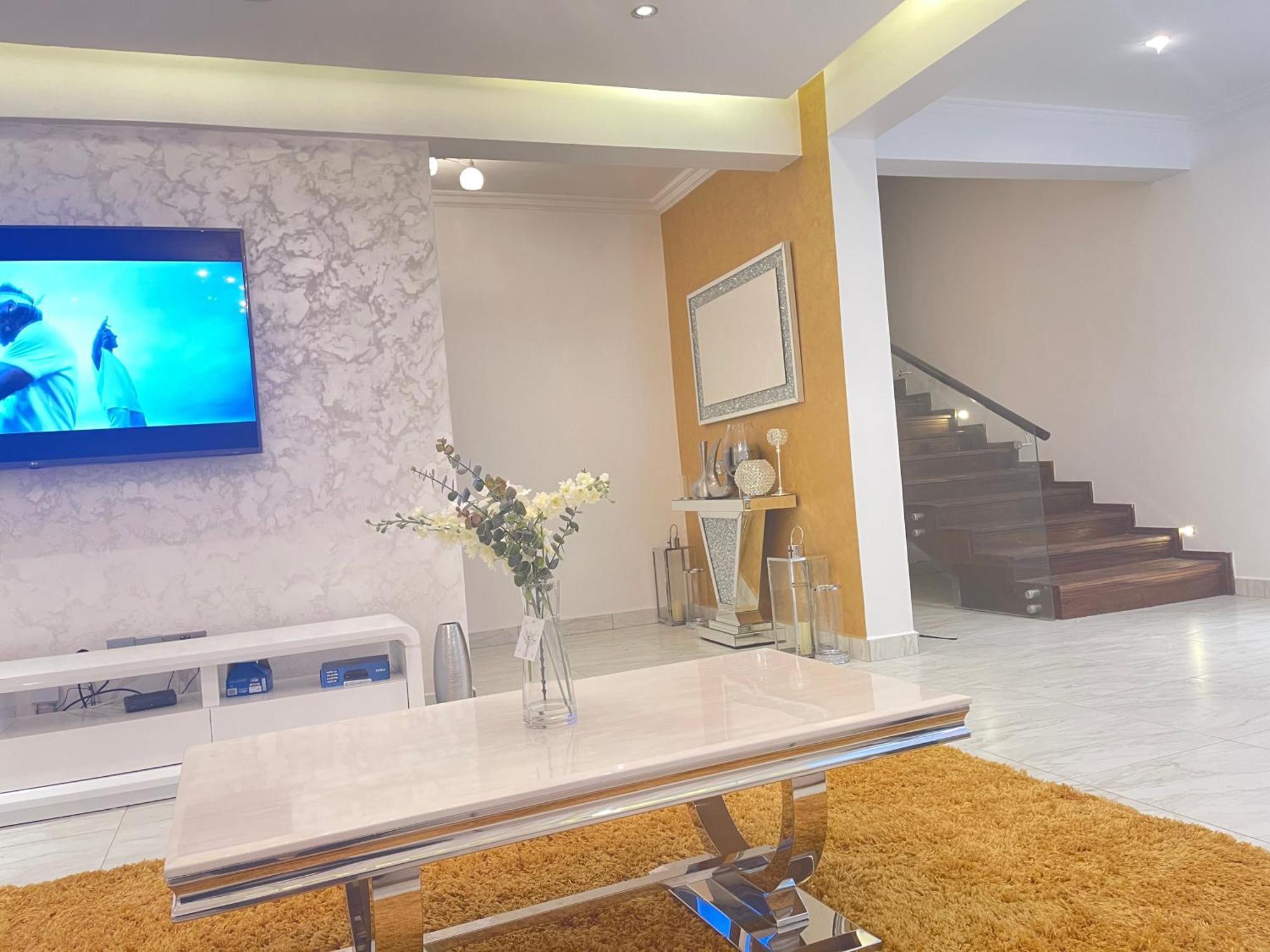 The Vittins Apartment Accra Exterior photo